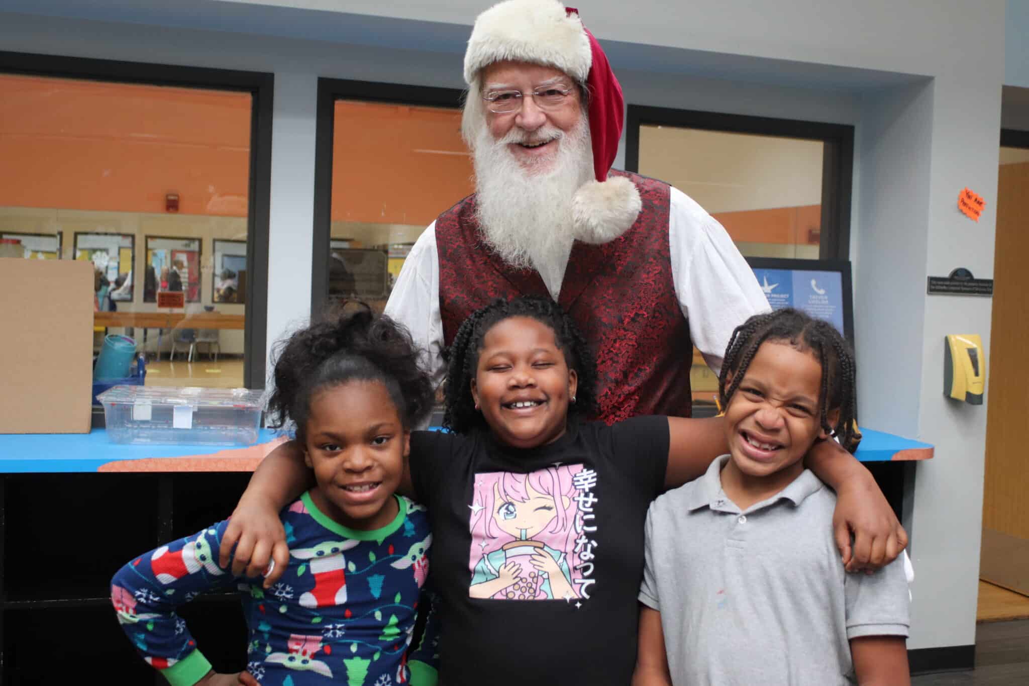 Read more about the article Community spreads holiday cheer to 5,000+ Boys & Girls Clubs members